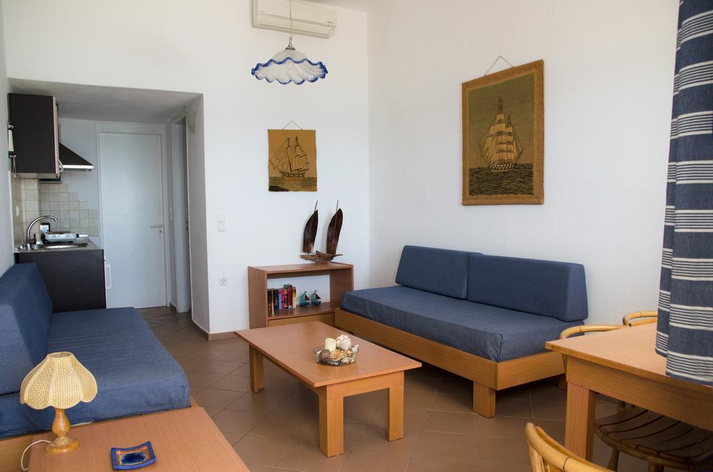 Yialos Studios-Apartments Makriyialos Bagian luar foto